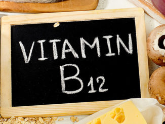 Vitamin B12 - Cobalamin für den Mann als Nahrungsergänzung | © bit24 - stock.adobe.com